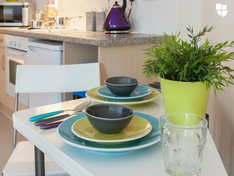 Mcdonald Road Residence Edinburgh Apartment
